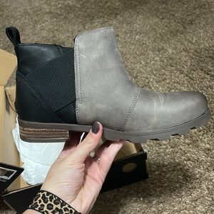 EMELIE™ CHELSEA BOOT